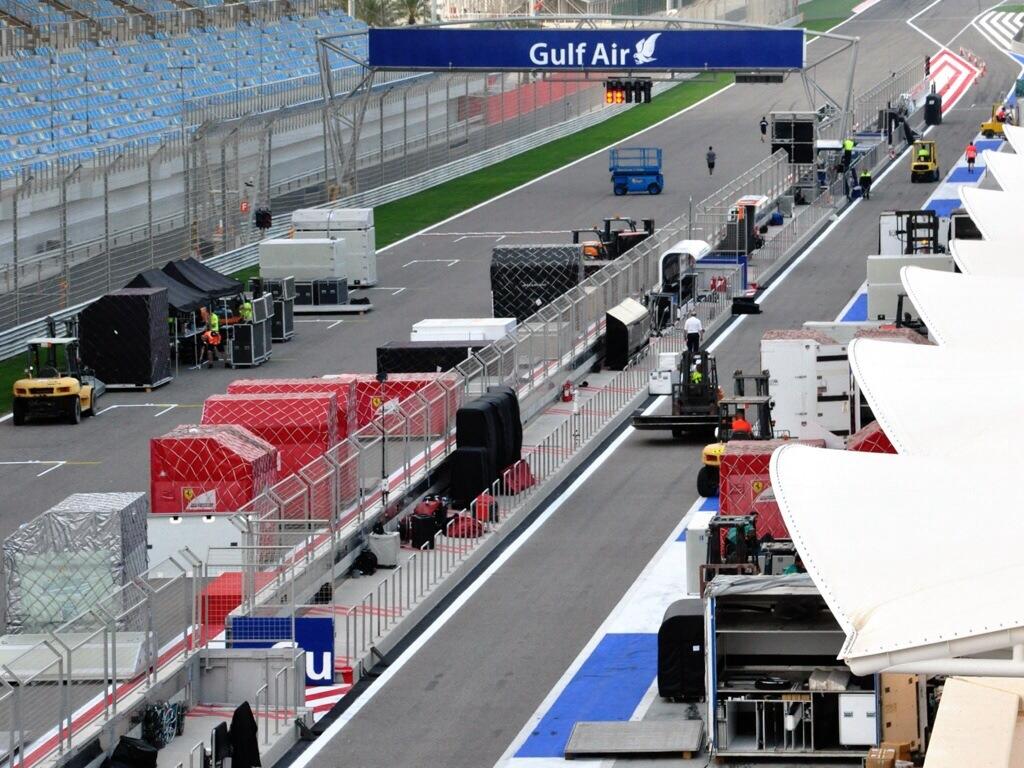 BkJTkoqIcAAIfAn.jpg:large