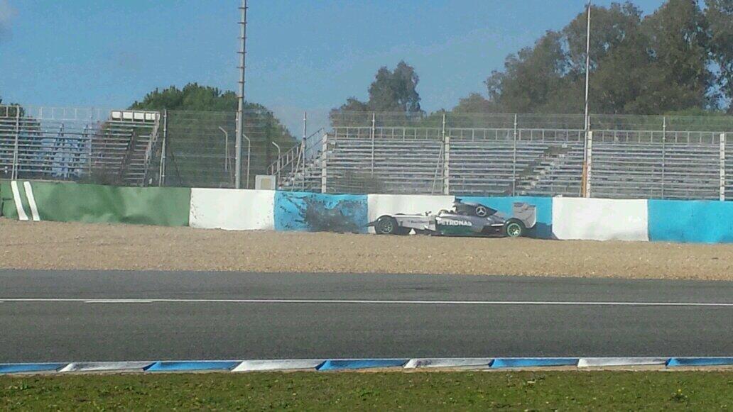 BfEG1WGIYAAqJt8.jpg:large