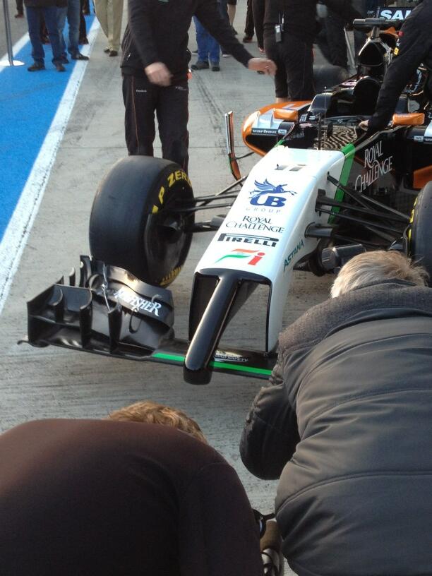 BfDS9MTCYAAb2Ed.jpg:large