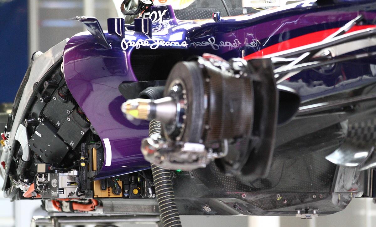 BFUANwhCYAARVMR.jpg:large