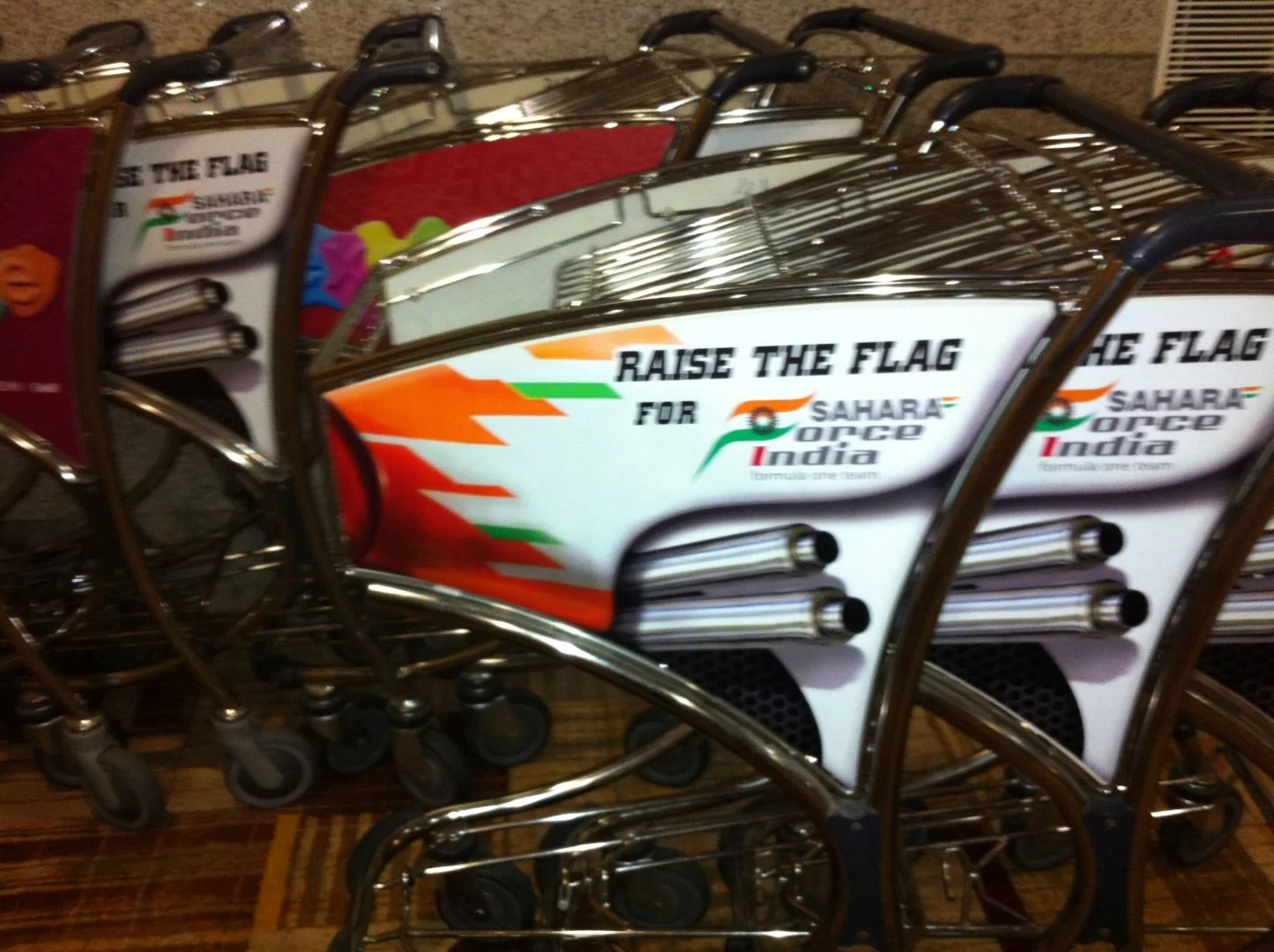 force-india-trolley-jpg.3743