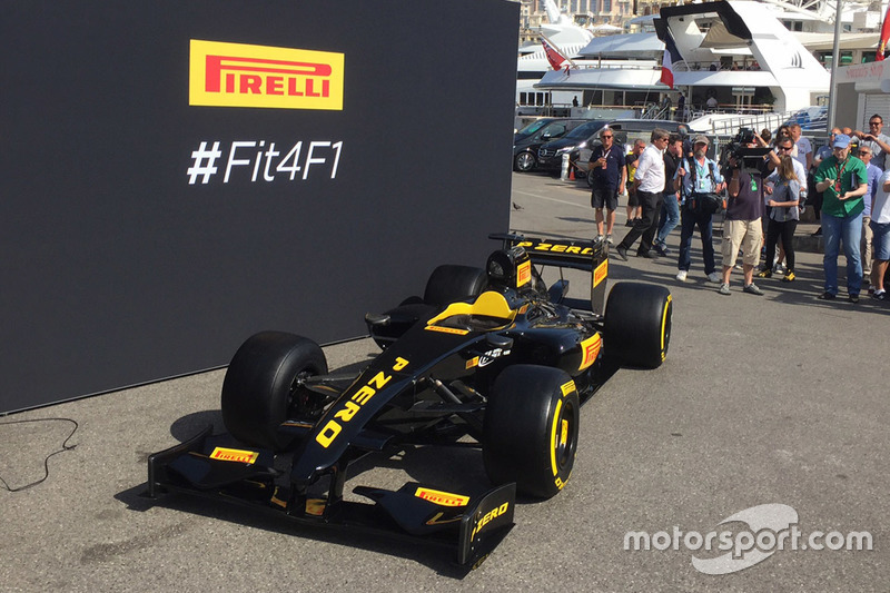 f1-monaco-gp-2016-pirelli-f1-car.jpg
