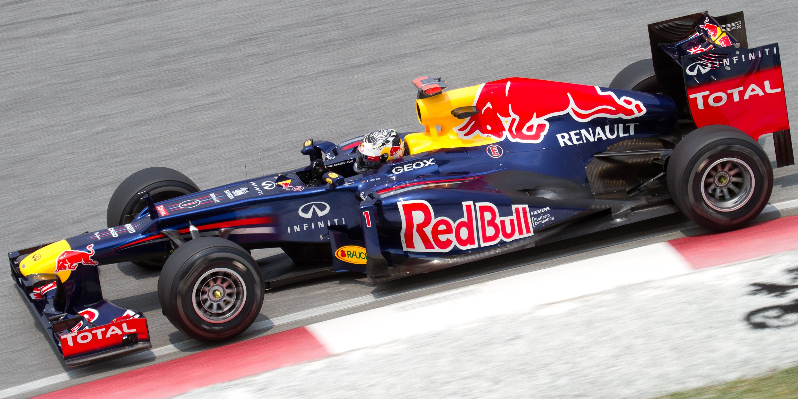 Sebastian_Vettel_2012_Malaysia_FP2.jpg