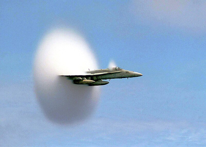 800px-FA-18_Hornet_breaking_sound_barrier_%287_July_1999%29.jpg