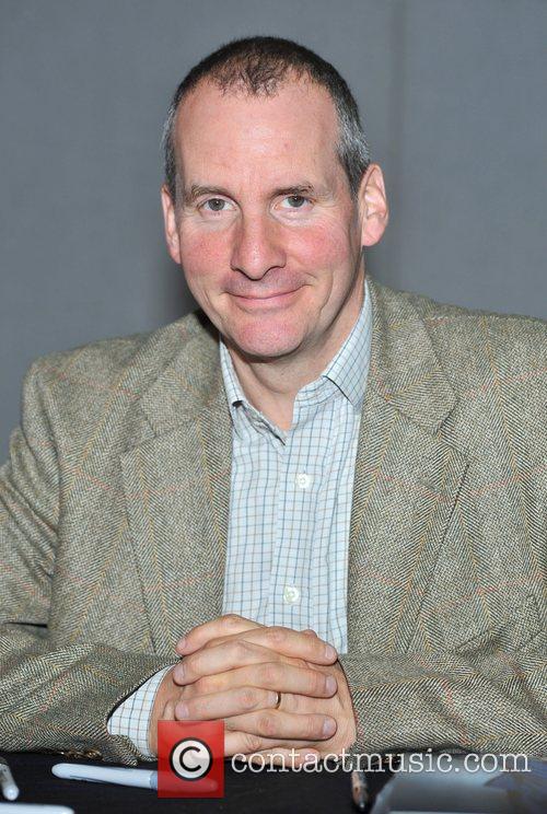 chris-barrie-the-entertainment-media-showcollectormania-london_5928019.jpg